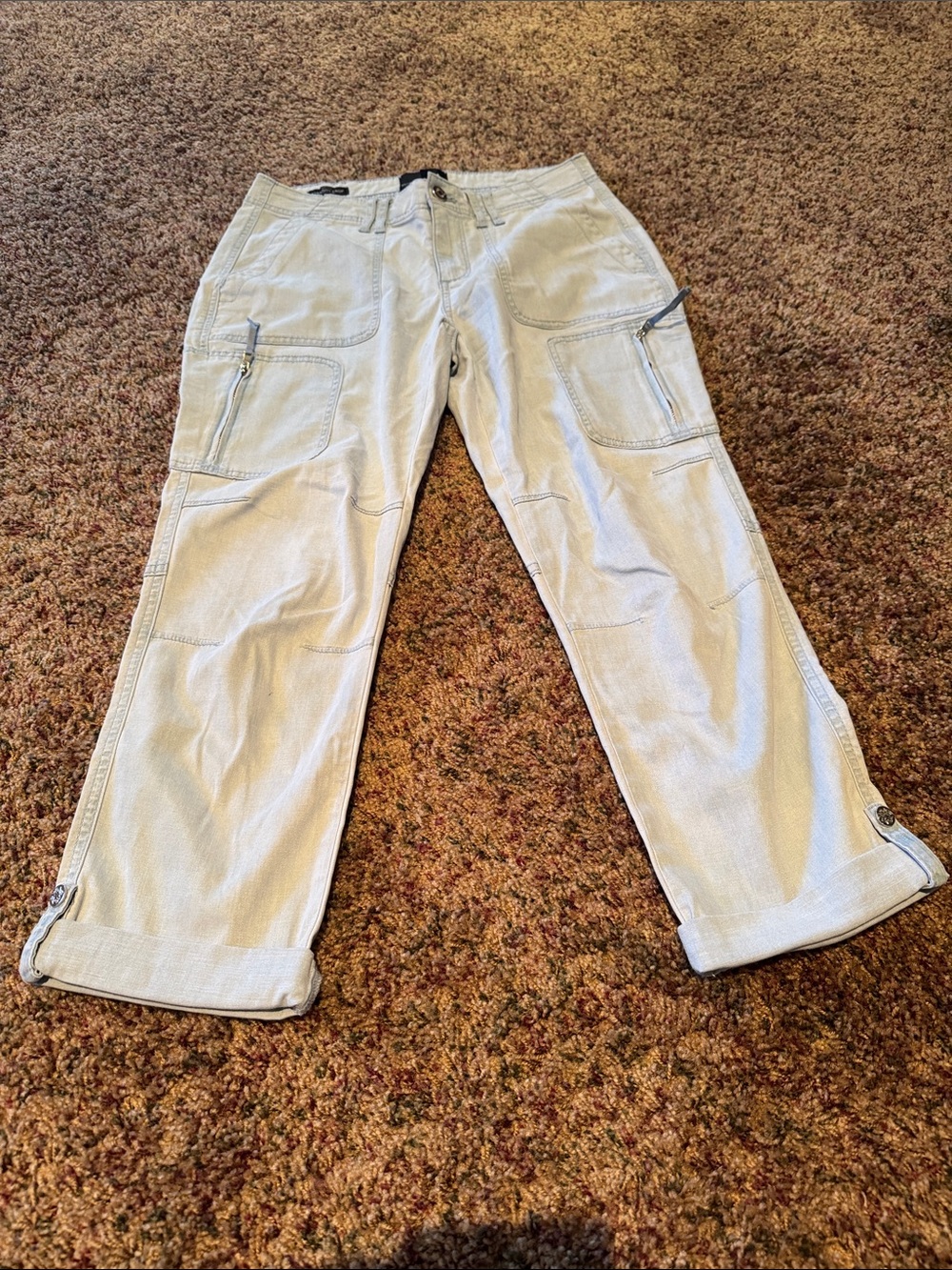 White House, Black market cropped pants